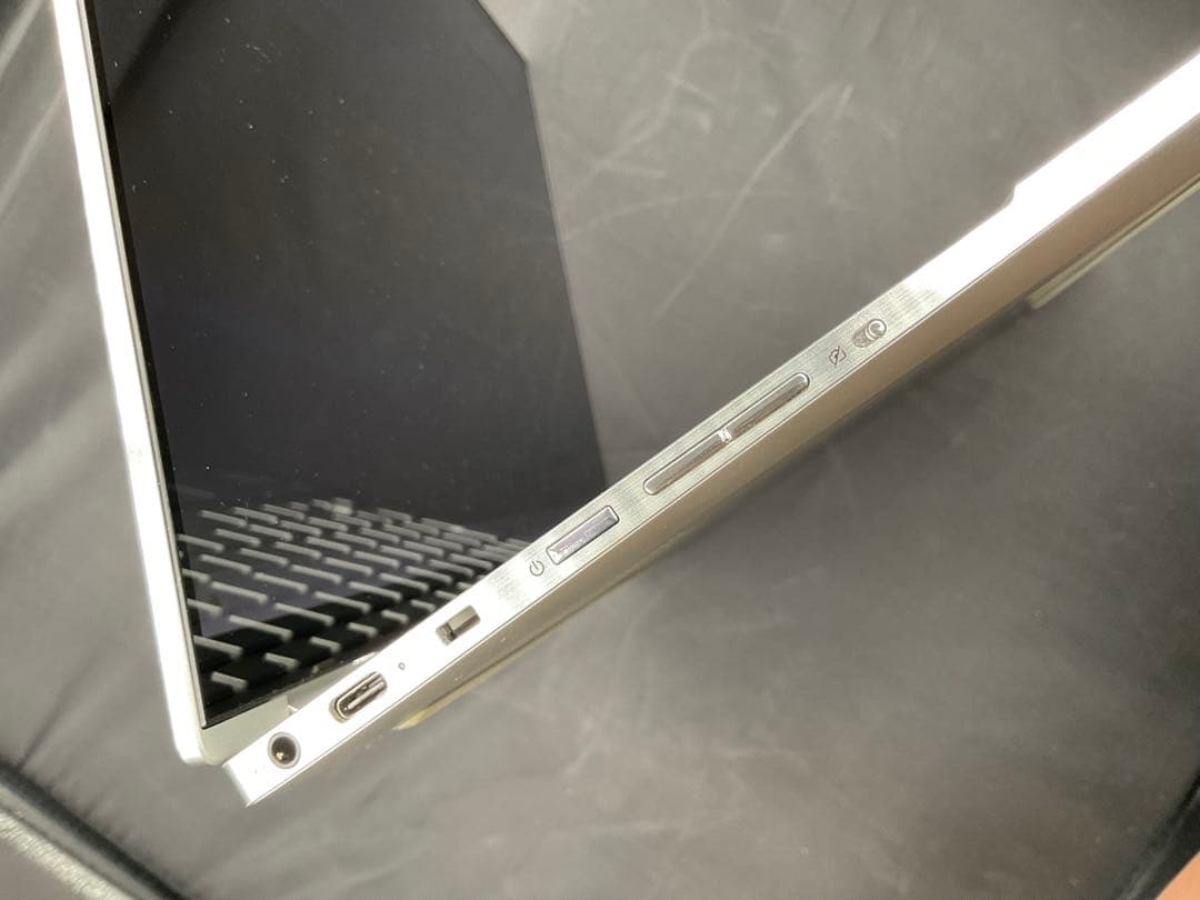 Chromebook本体 HP Chromebook x360 13c core i5 8GB LTE