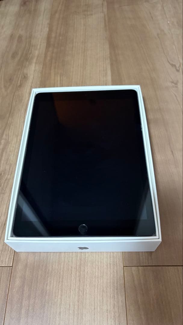 Apple iPad 9世代 Wi-Fiモデル　スペースグレー 本体　64GB