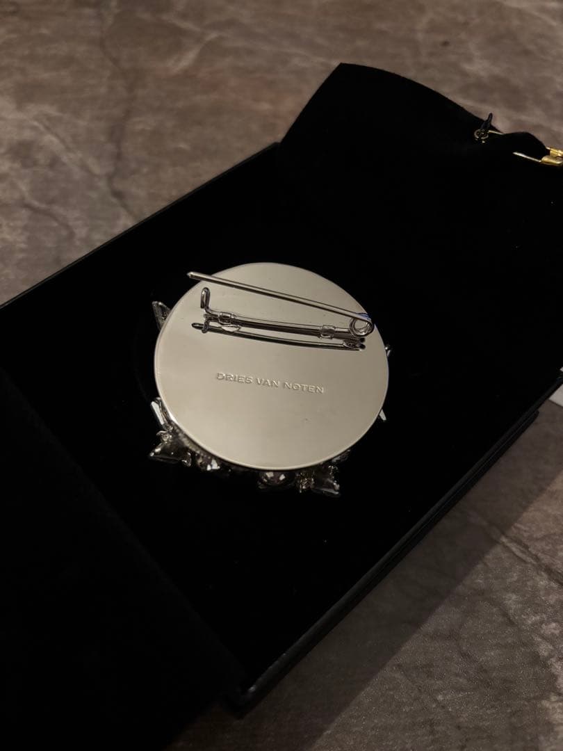 【美品】DRIES VAN NOTEN ブローチ AW22