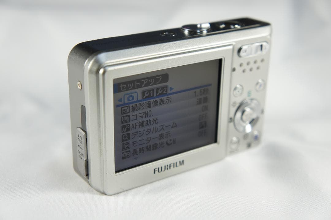 デジタルカメラ FUJIFILM FinePix F31fd