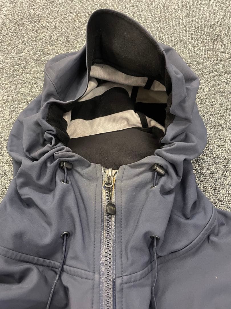 OUTDOOR RESEARCH マウンテンパーカー OR M相当