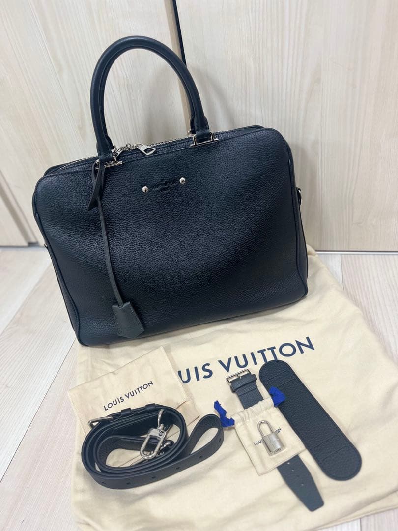 ルイヴィトン　アルマンド・ブリーフケース MM ビジネスバッグ