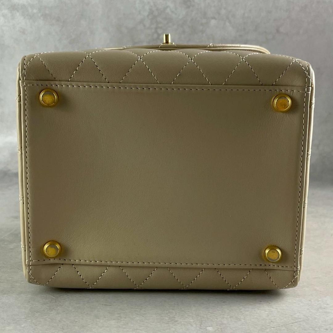 美品　キミジマ　コレクション ベージュ　キルティングレザー　バニティバッグ