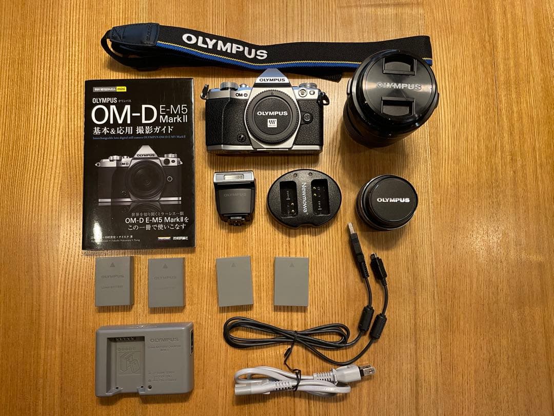 OLYMPUS OM-D E-M5 Mark II レンズ2本セット＋付属品多数