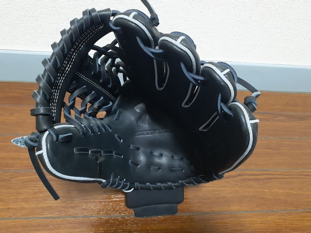 Under Armour 軟式野球グローブ ブラック