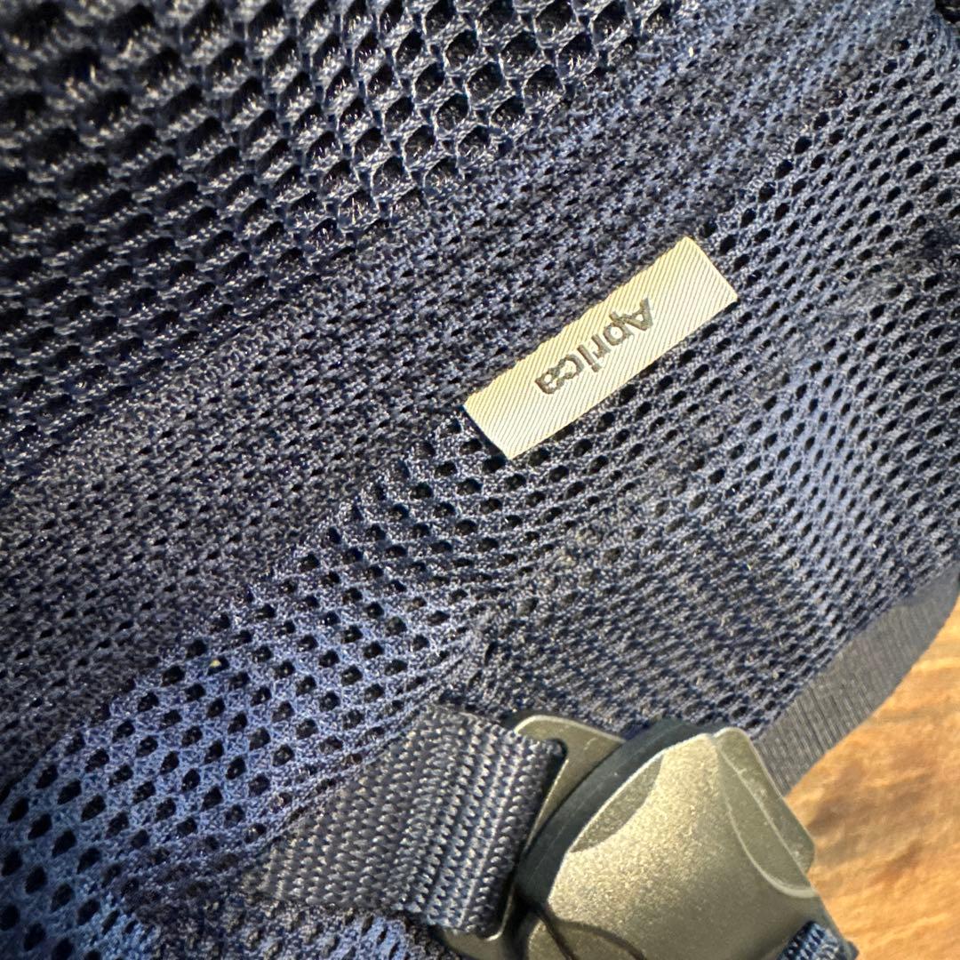 【美品】Aprica ラクリス 抱っこ紐 ネイビー 新生児からOK！
