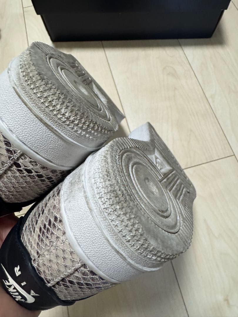 Nike Air Force 1 スネークスキン