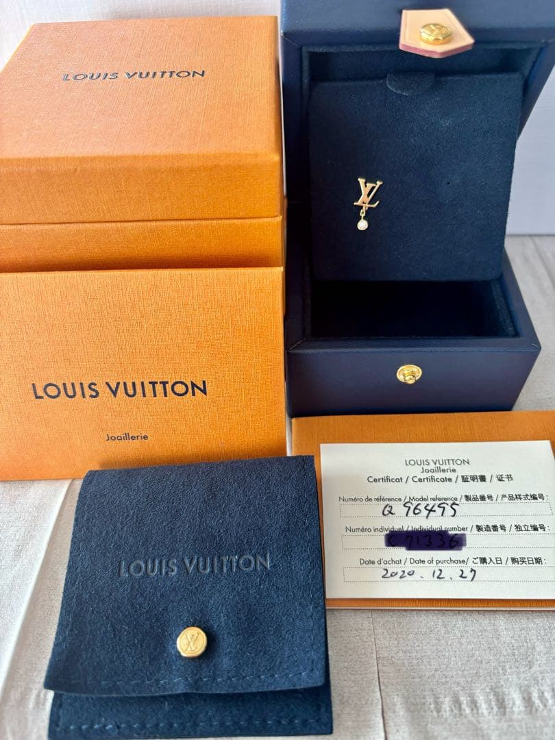 LOUIS VUITTON ピュスイディールブロッサム　ピアス
