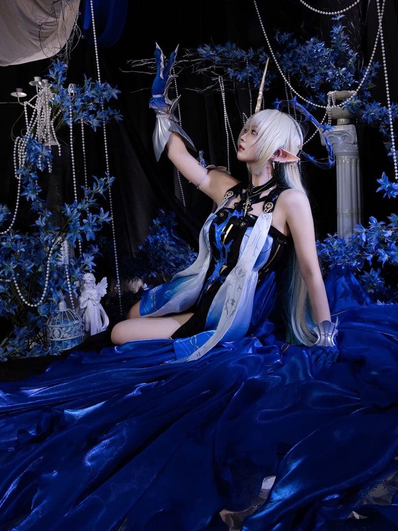 フルールドリス　鳴潮　コスプレ