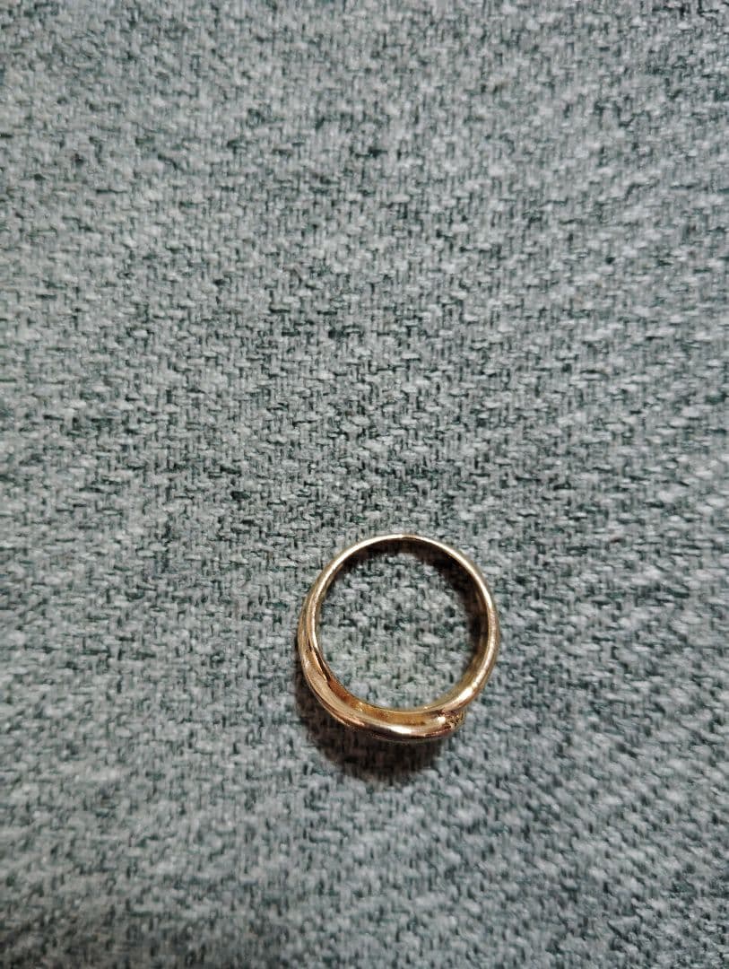 ゴールド ストライプデザイン リング　みるくしゅがー