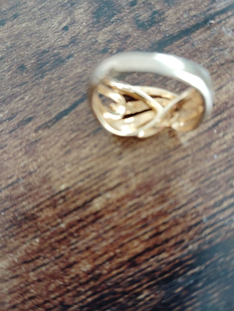 ゴールド ストライプデザイン リング　みるくしゅがー