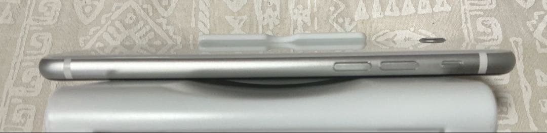 iPhone SE 2 ホワイト128GB