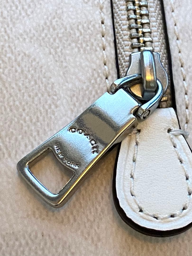 COACH ポーチ、ミラーバッグチャーム　正規品　未使用品
