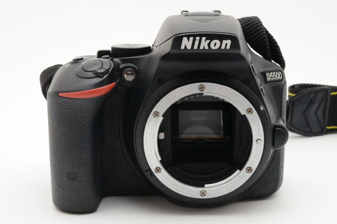 美品 Nikon　D5500　ダブルレンズ 　Wi-Fi搭載 SD32GB