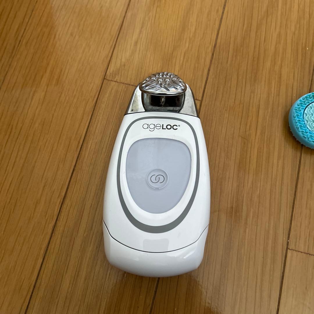 ageLOC スキンケアデバイス ホワイト/ブルー