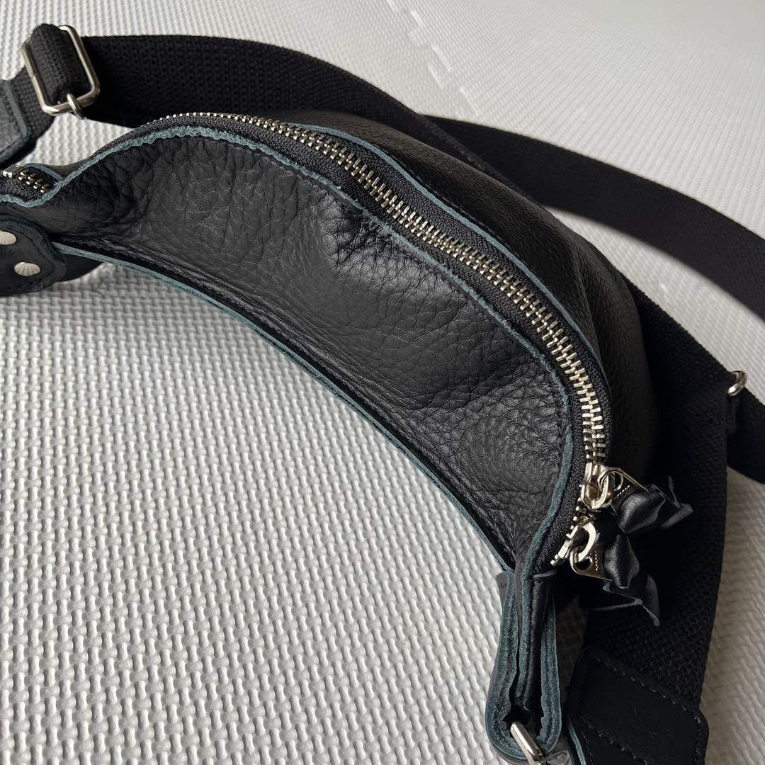 美品 Butler Verner Sails シボ オールレザーボディバッグ 黒