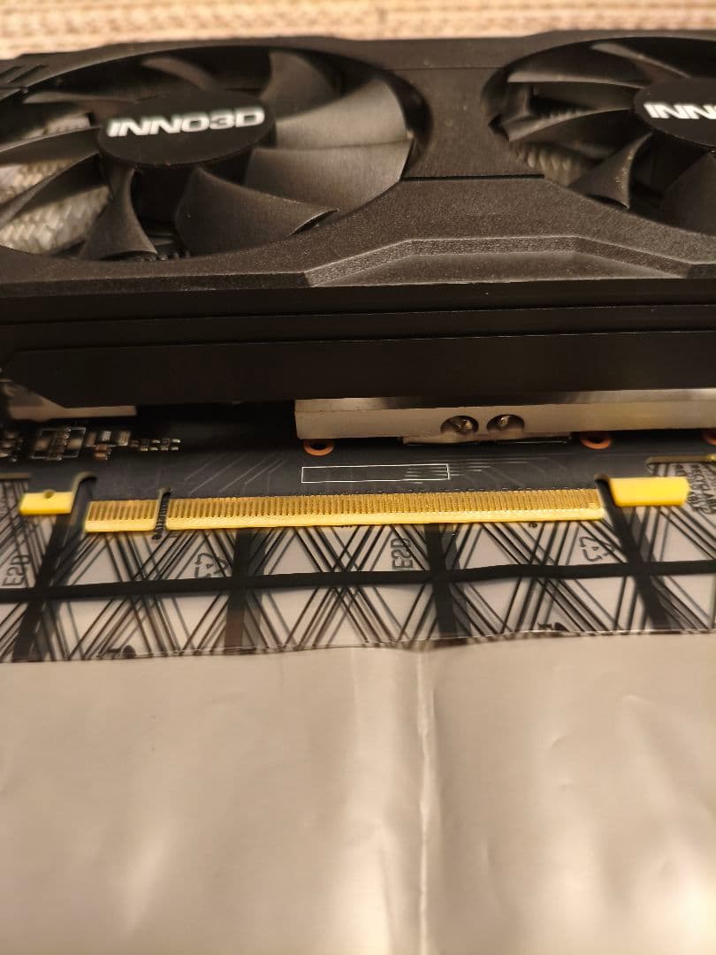 グラフィックボード・グラボ・ビデオカード INNO3D GTX 1660 SUPER Twin X2 6GB GDDR6