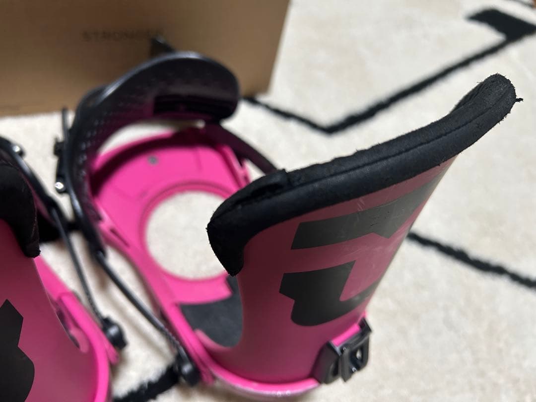 UNION FORCE ユニオン　フォース　22-23 ホットピンク　Mサイズ