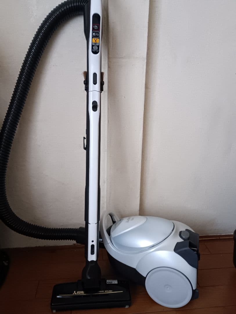 訳あり❗22年製、軽量型、三菱、紙パック式掃除機(パワーノズル）