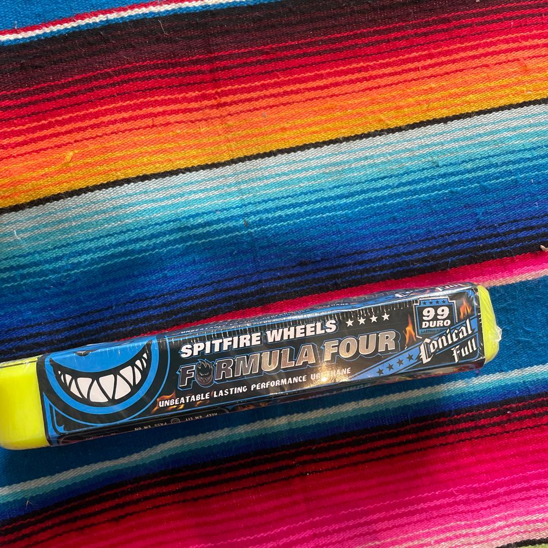 SPITFIRE FORMULA FOUR 58mm99a スケボーウィール