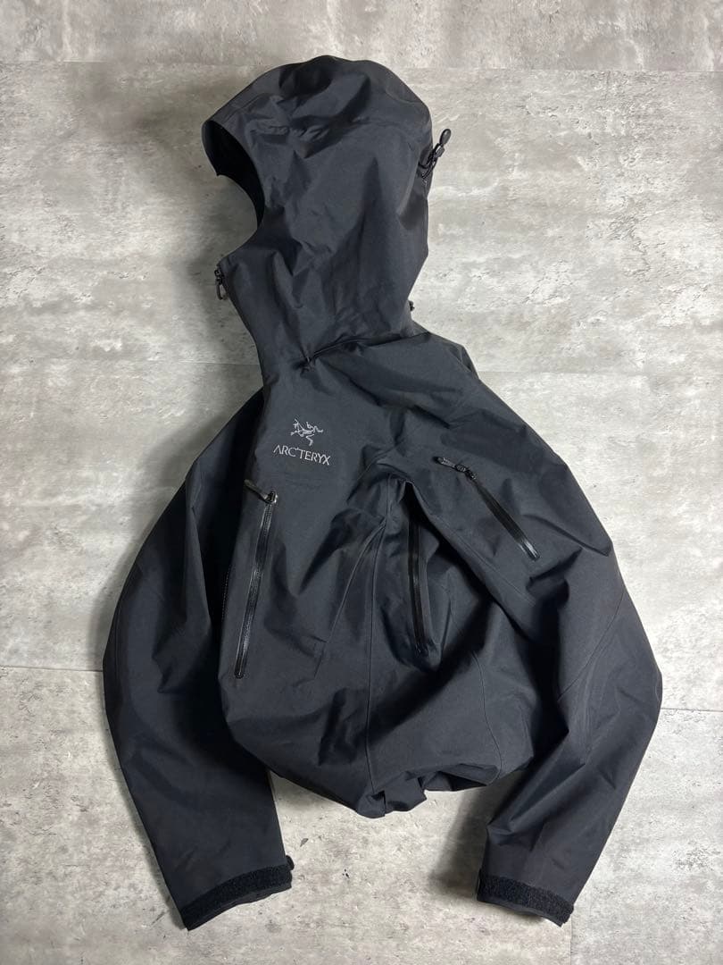 現行モデル ARC'TERYX ALPHA SV JACKET