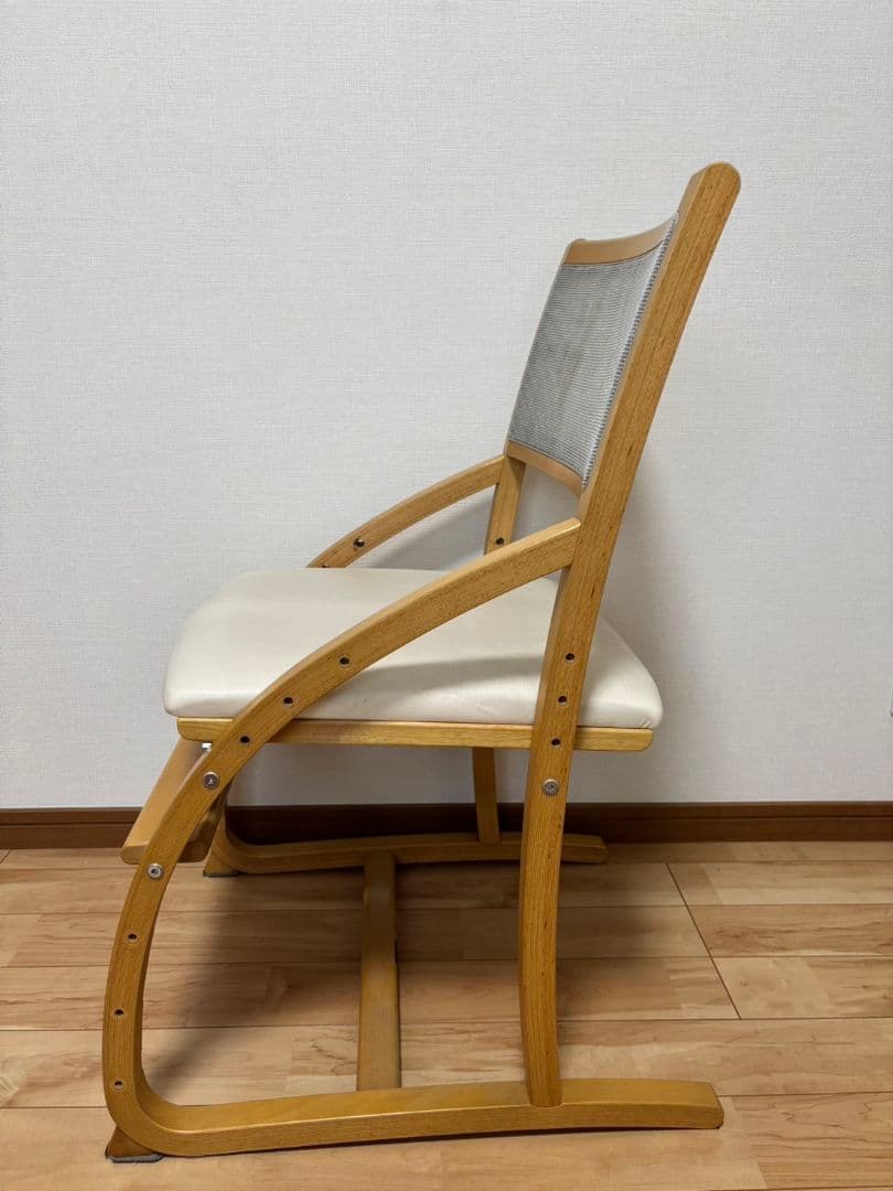 OmoNeruさま専用　カリモク椅子②
