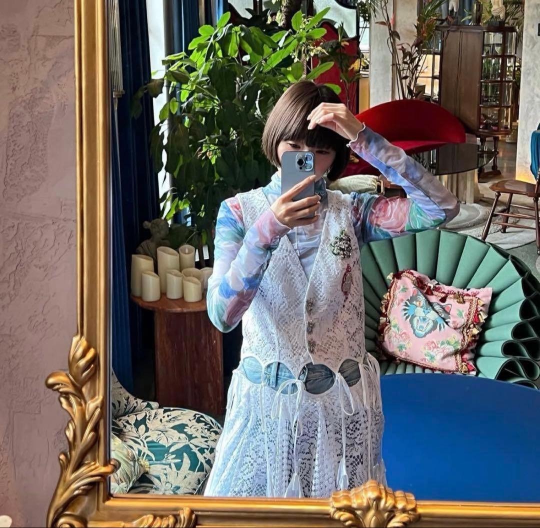 POPPYあさぎーにょ　 フラワーシースルートップス　ブルー　スワン