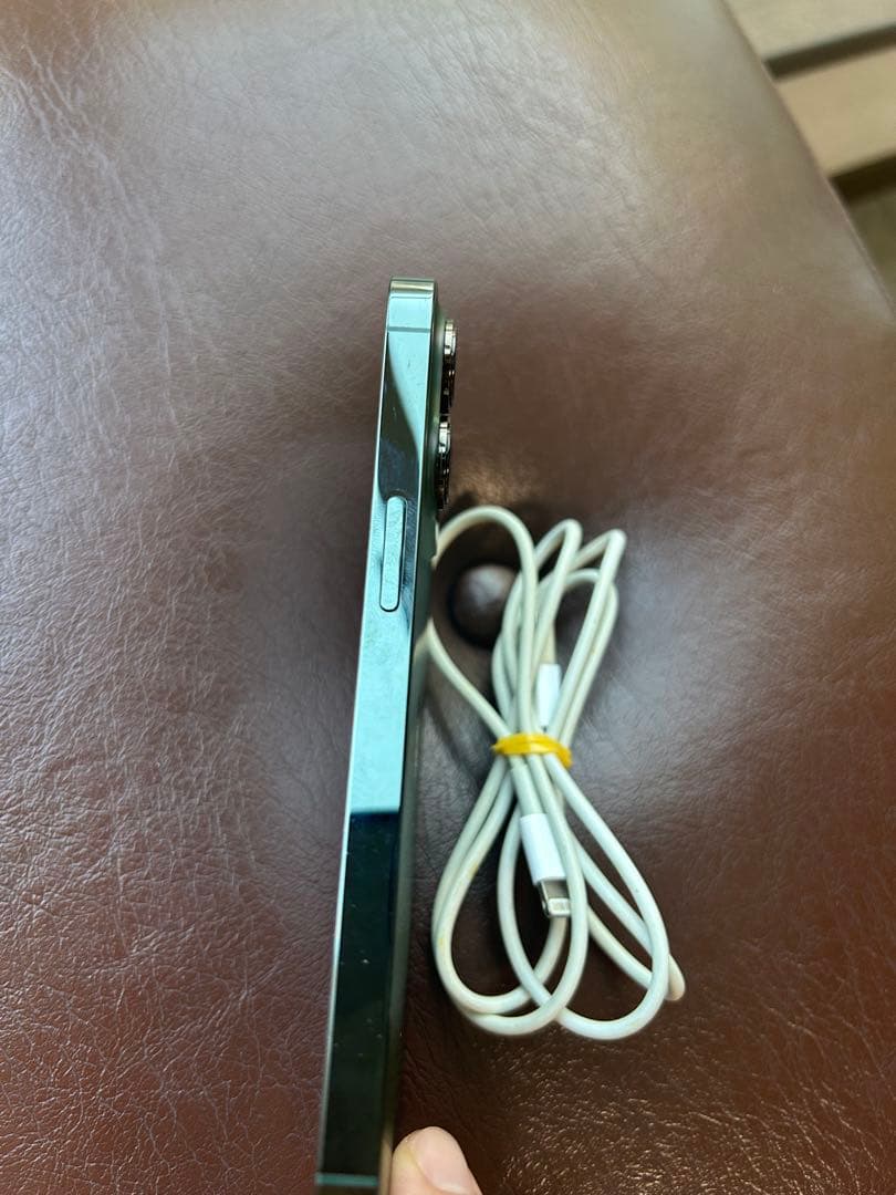 極美品　IPhone 13pro 128G バッテリー86% SIMフリー