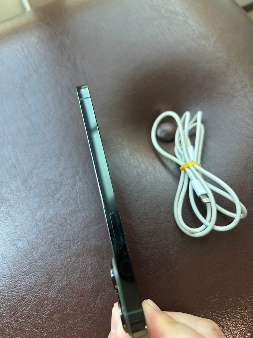 極美品　IPhone 13pro 128G バッテリー86% SIMフリー