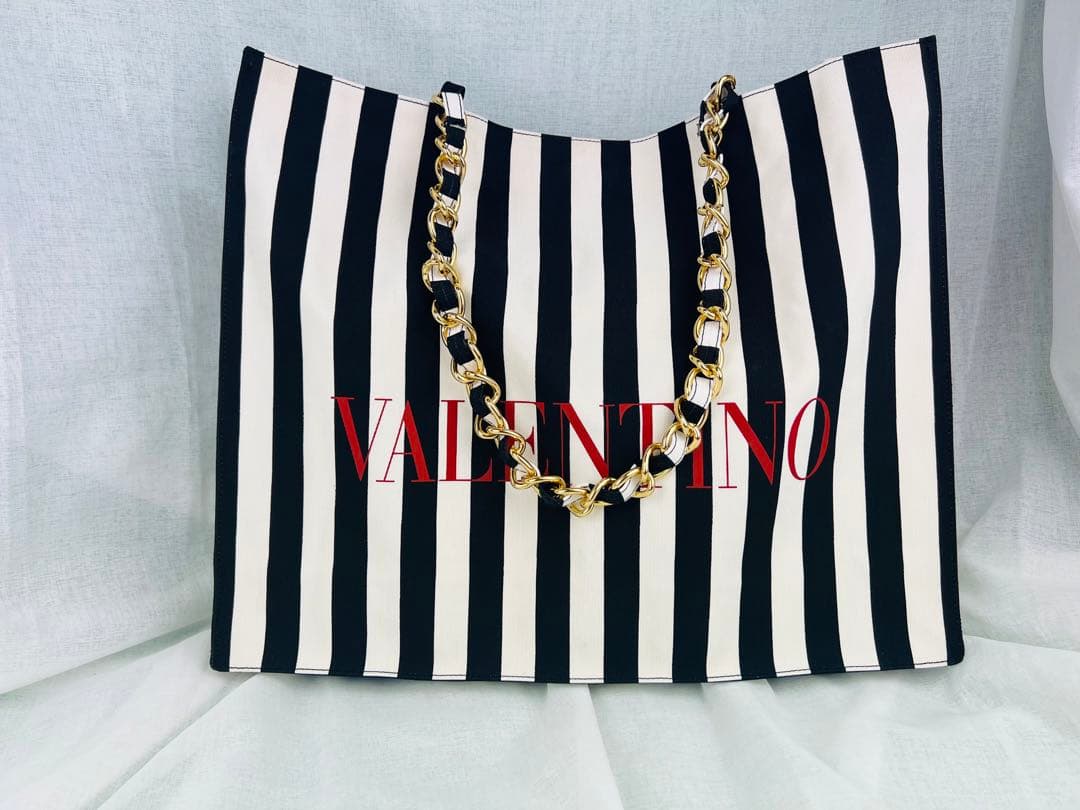 VALENTINOトートバッグ ストライプ チェーンハンドル ブラック×ホワイト