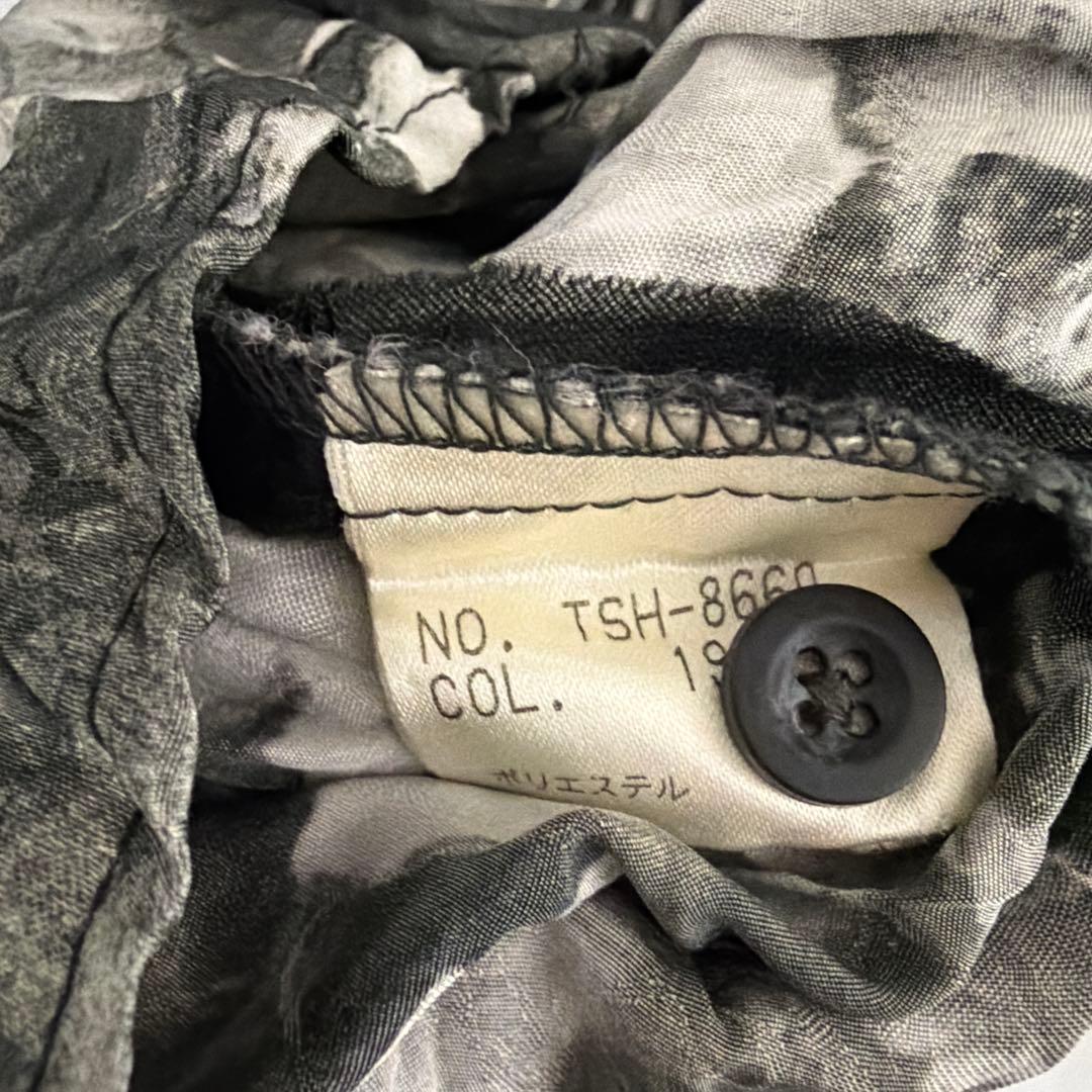 トルネードマート　シワ加工　シャドーローズモノトーンフラワードレスシャツ