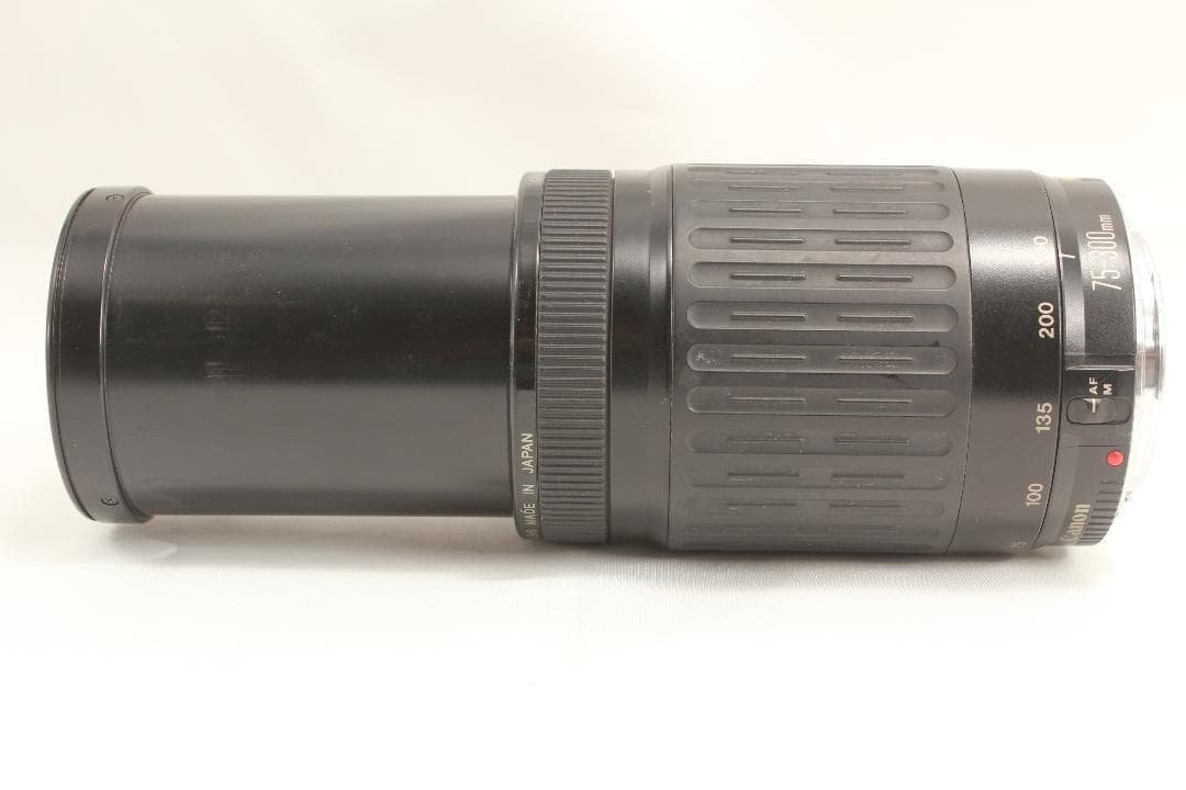 CANON EF 75-300m F4-5.6 レンズキャップ・フィルタ付き