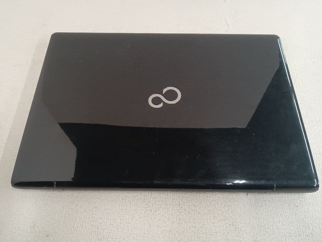 ⊇ LIFEBOOK AH77/R FMVA77RB ストレージ無 テカリ