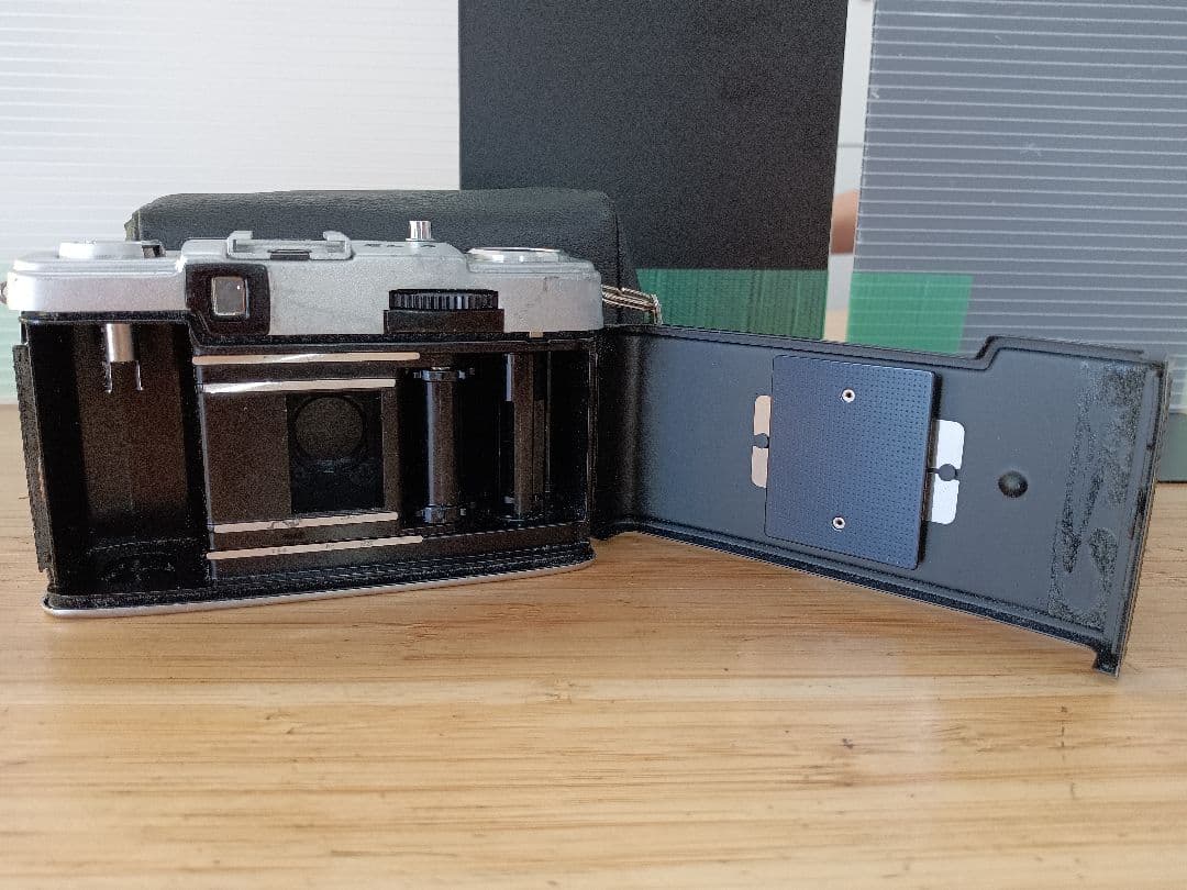 《TA336》OLYMPUS pen EE-3 コンパクトカメラ シャッターOK