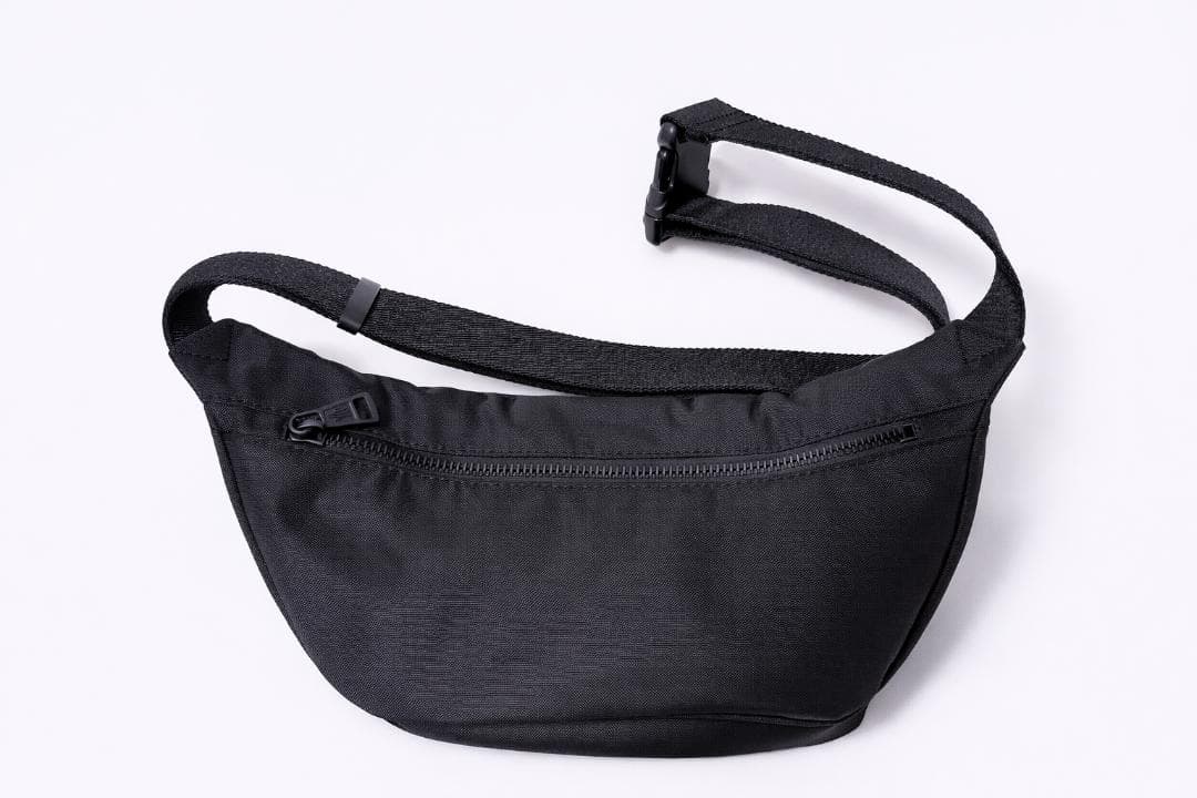 ■美品■モンクレールDURANCEウエストバッグ ショルダーバッグ ブラック