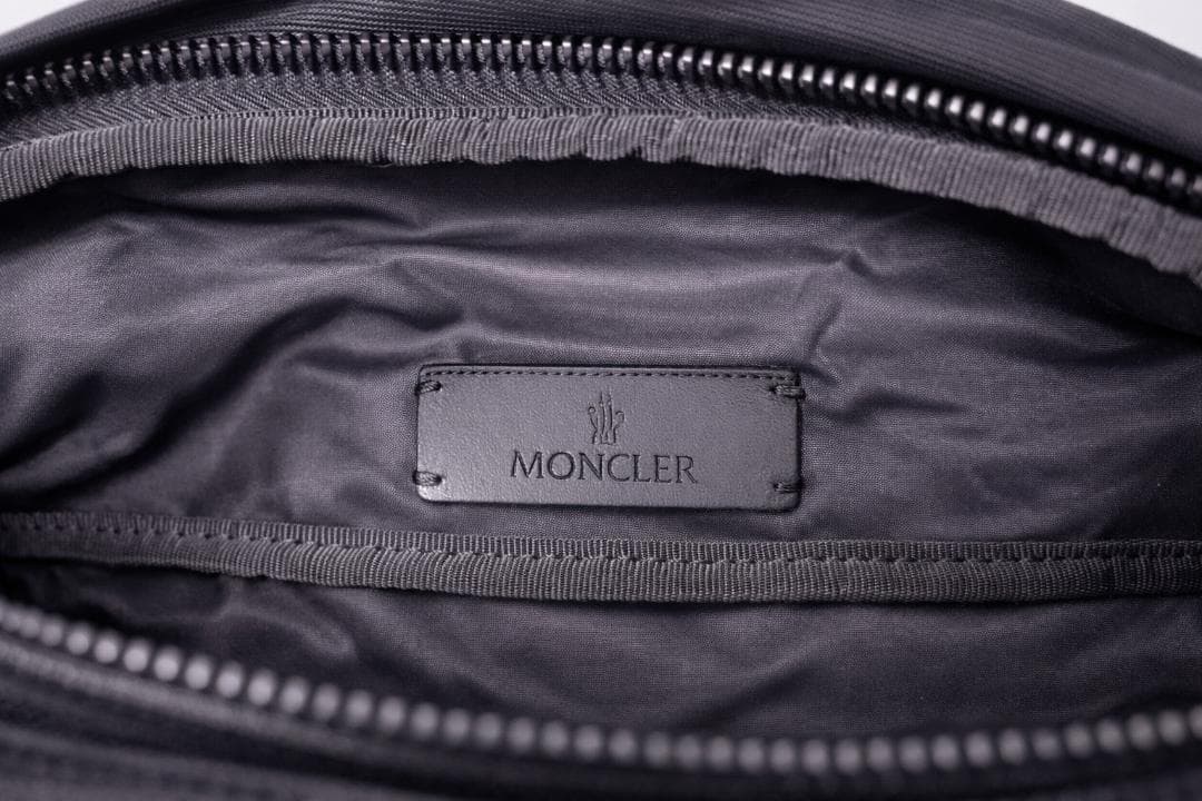 ■美品■モンクレールDURANCEウエストバッグ ショルダーバッグ ブラック