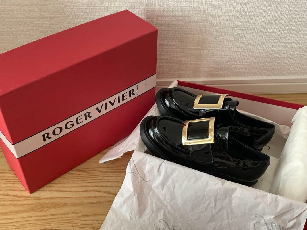 未使用品　Roger Vivier バックル　パテントレザー　ローファー　37