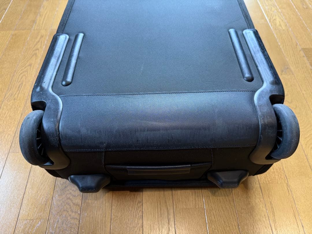TUMI キャリーバック　機内持ち込みサイズ