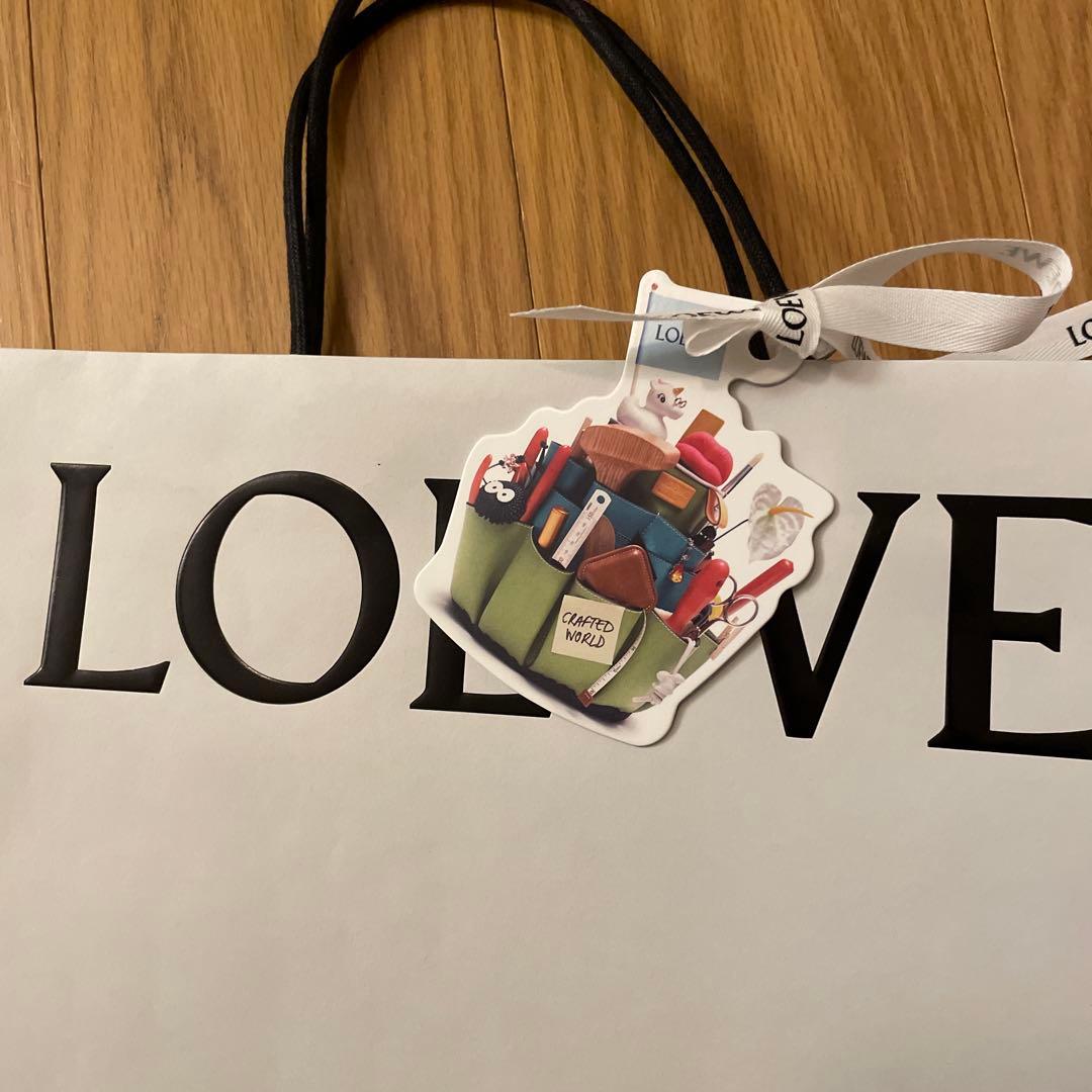 LOEWE グラフテッド・ワールド展限定トートバッグ　ショッパー＆限定チャーム付