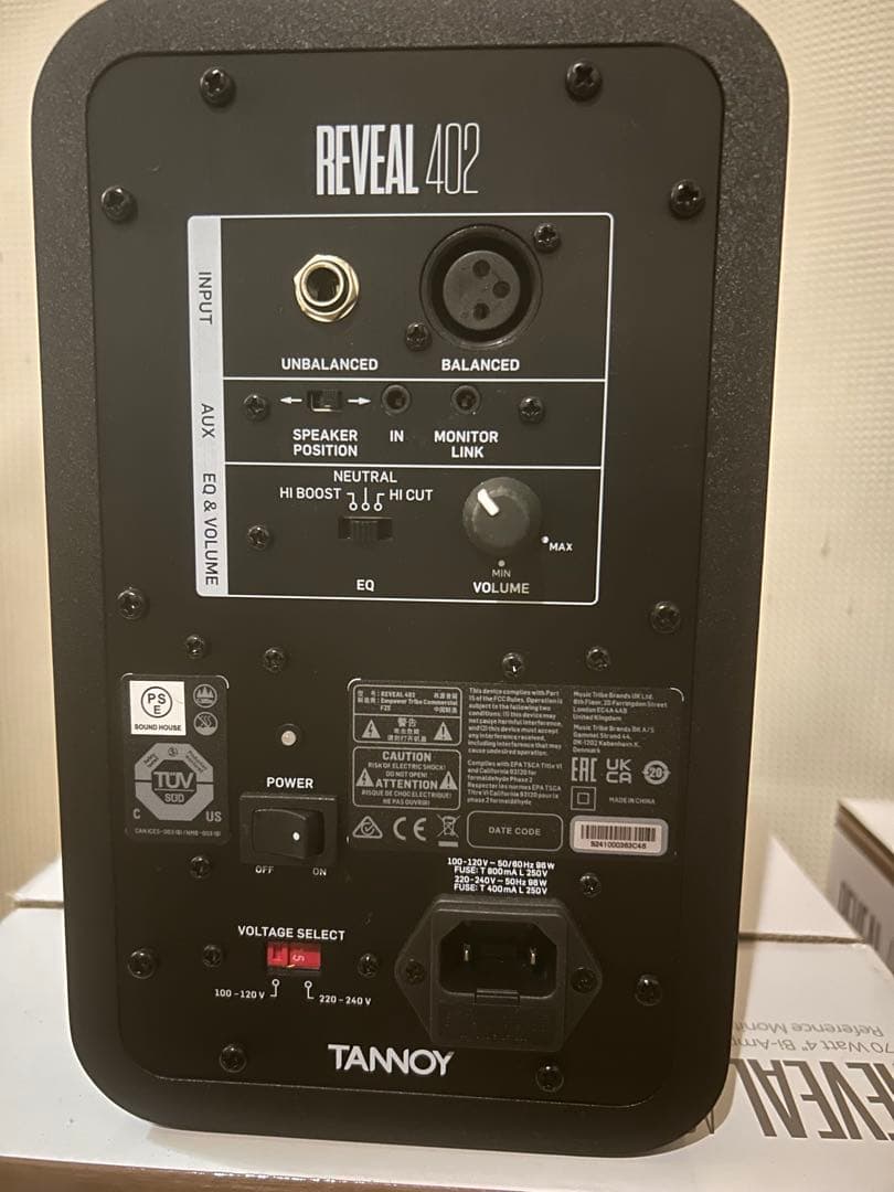 TANNOY Reveal 402　スタジオパワードモニター　箱つき