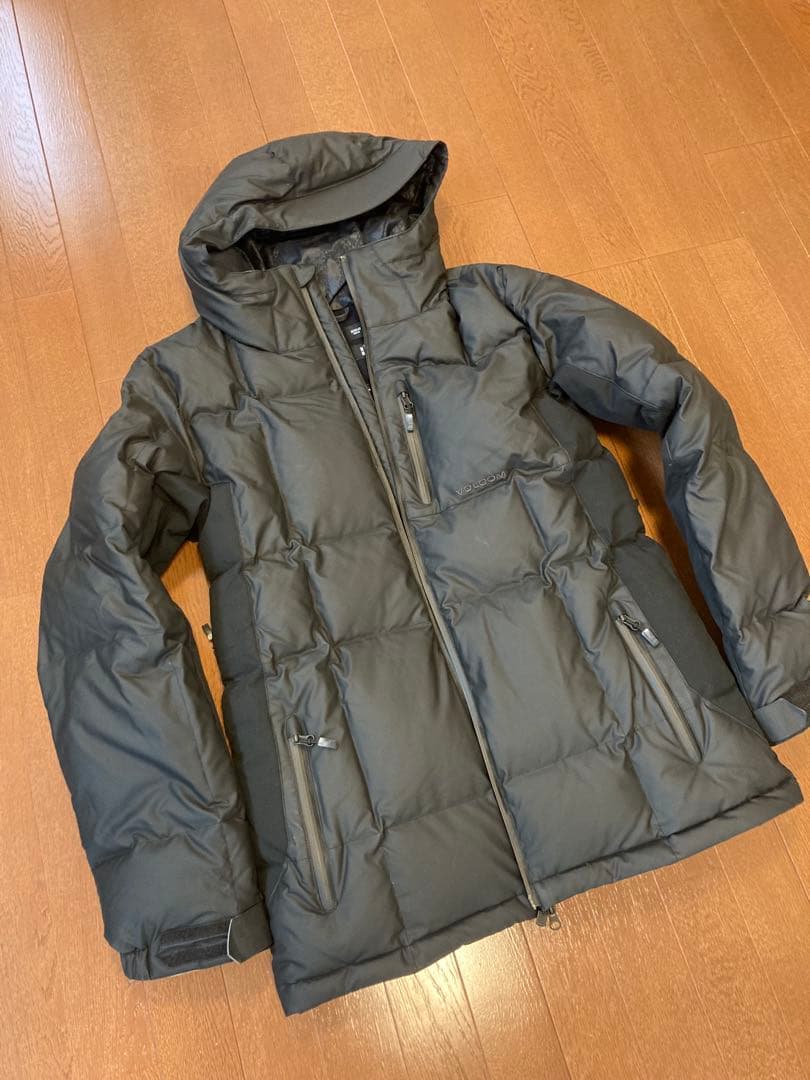 VOLCOMのダウンジャケットM