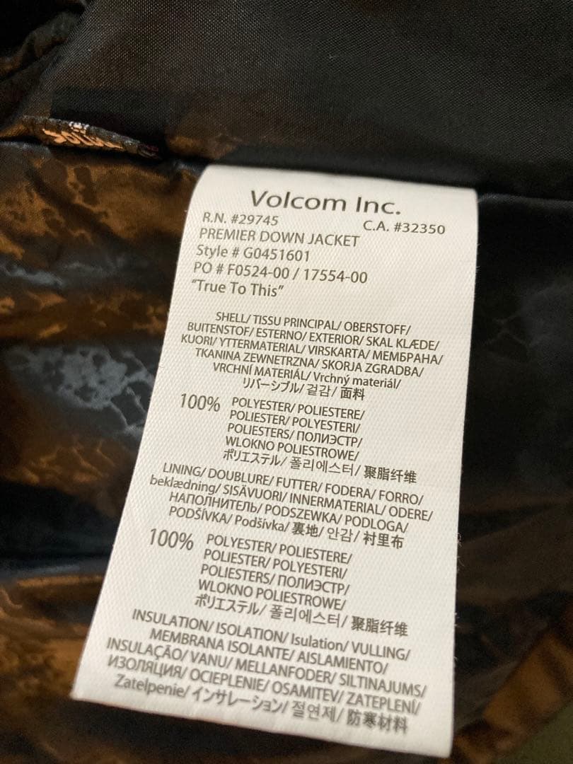 VOLCOMのダウンジャケットM