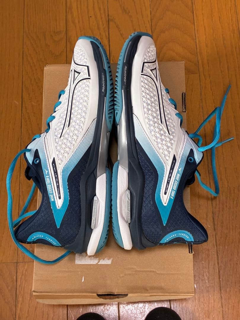 美品　ミズノウェーブエクシード　ツアー6 オムニ　26.5