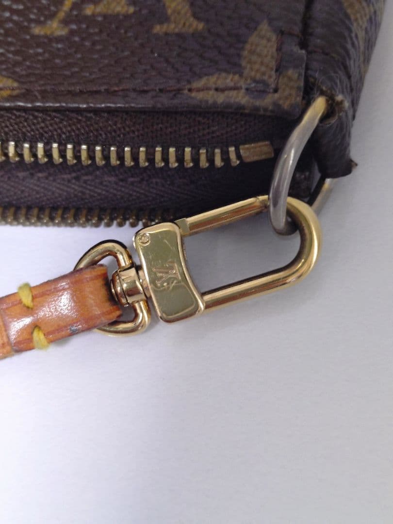 ア*レ様 ルイヴィトン LOUIS VUITTON アクセサリーポーチ