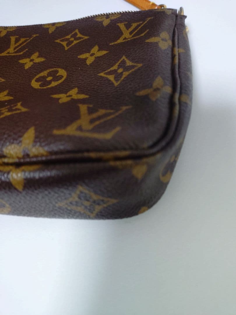 ア*レ様 ルイヴィトン LOUIS VUITTON アクセサリーポーチ