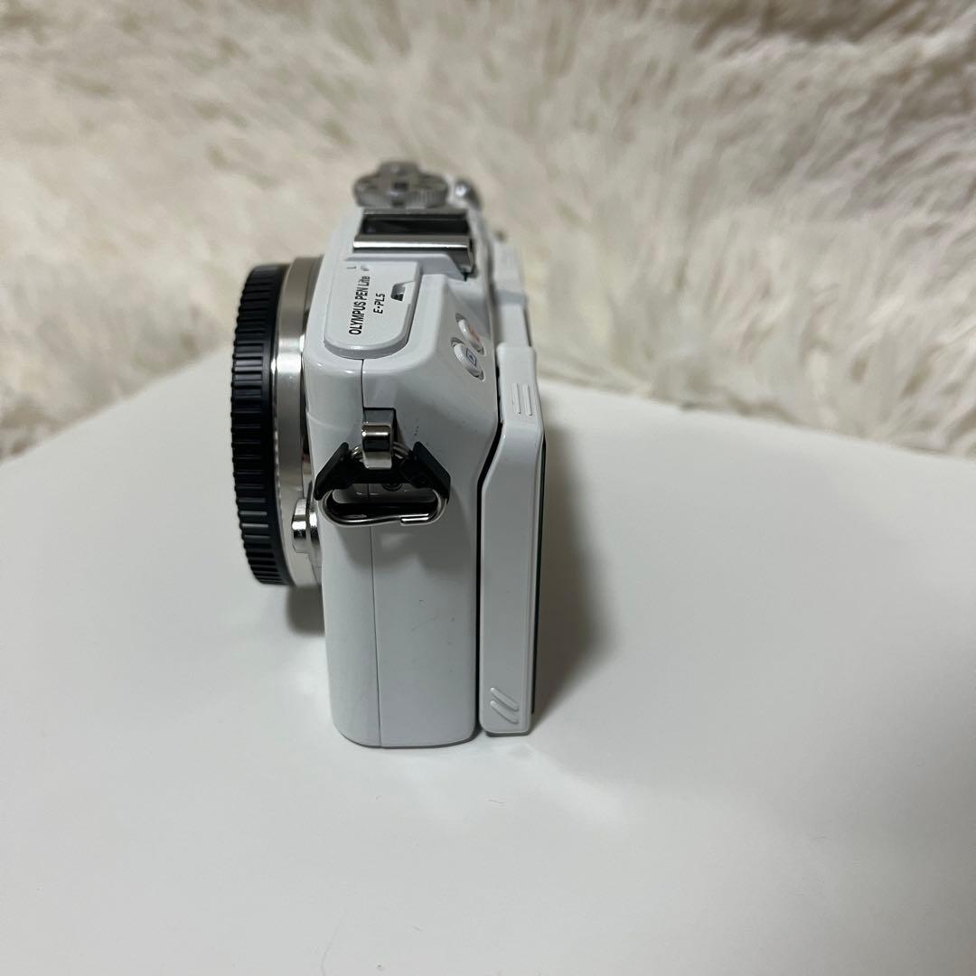 【極美品】OLYMPUS E-PL5 ダブルレンズ ミラーレス ストロボ付き