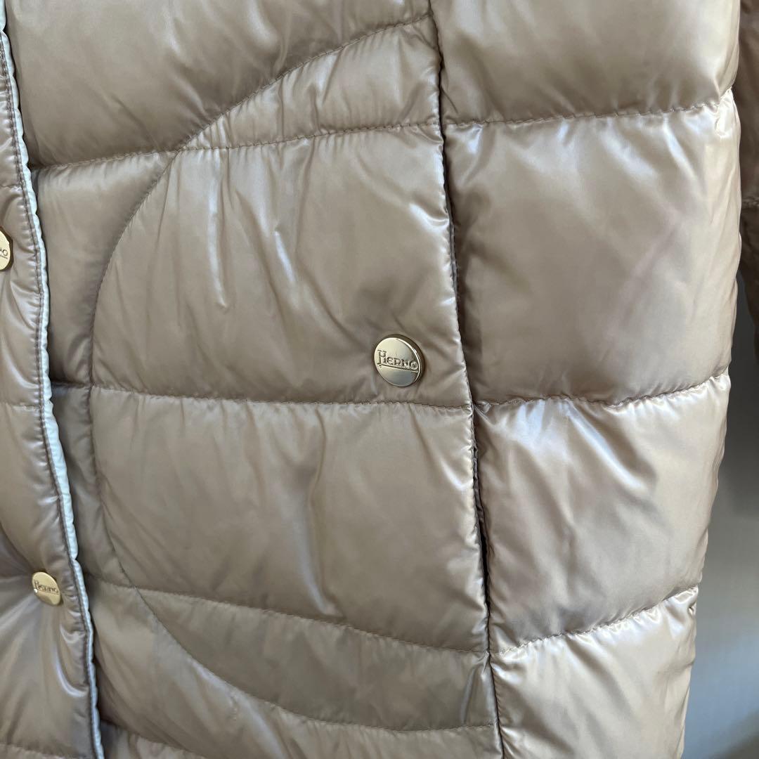 HERNO ヘルノ リバーシブルダウンミドル丈コート ホワイト&ベージュ 40