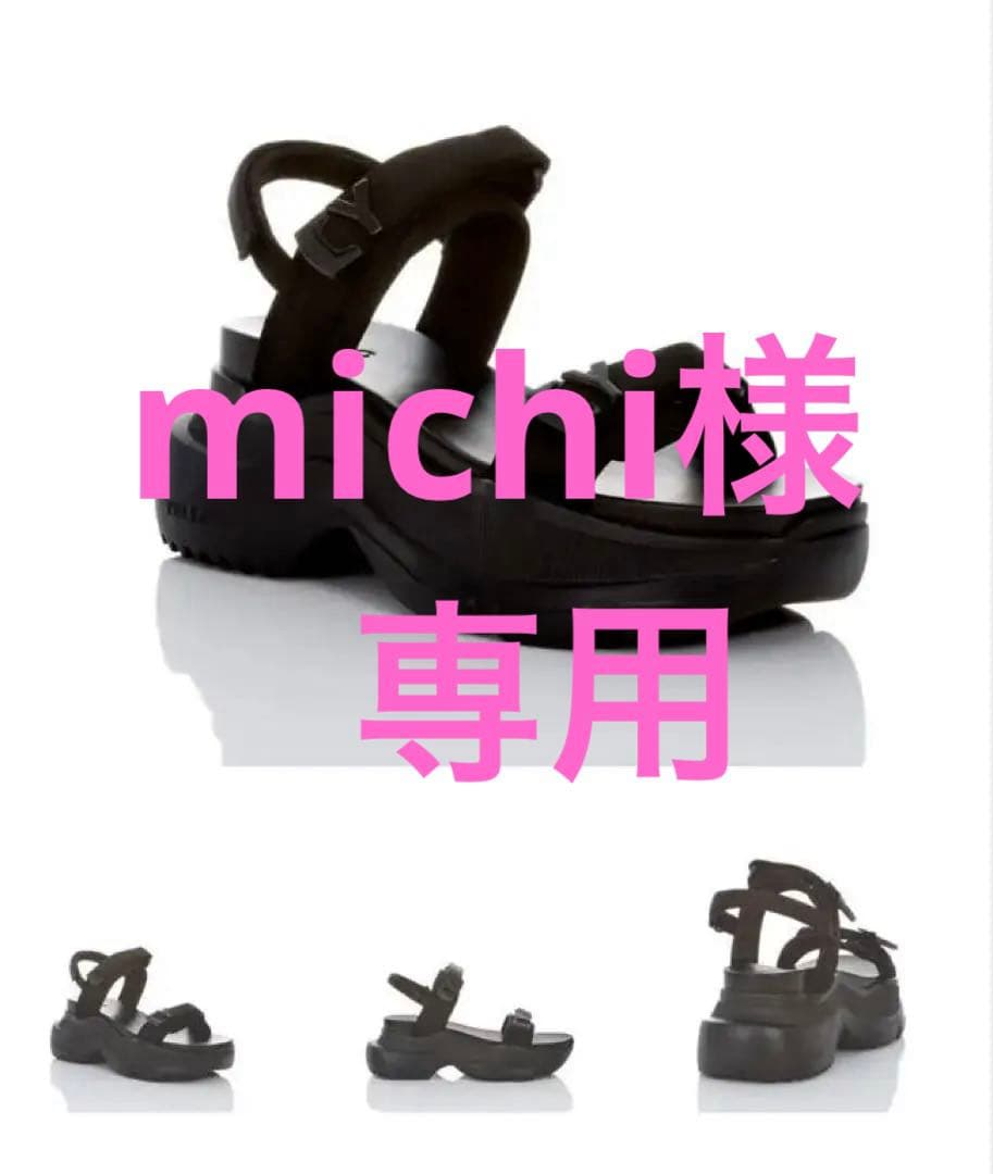 YELLO ブラック サンダル