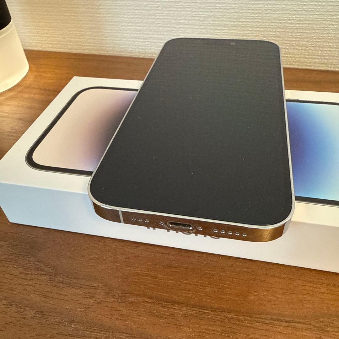 iPhone 14 Pro 256GBシルバー 本体 SIMフリー