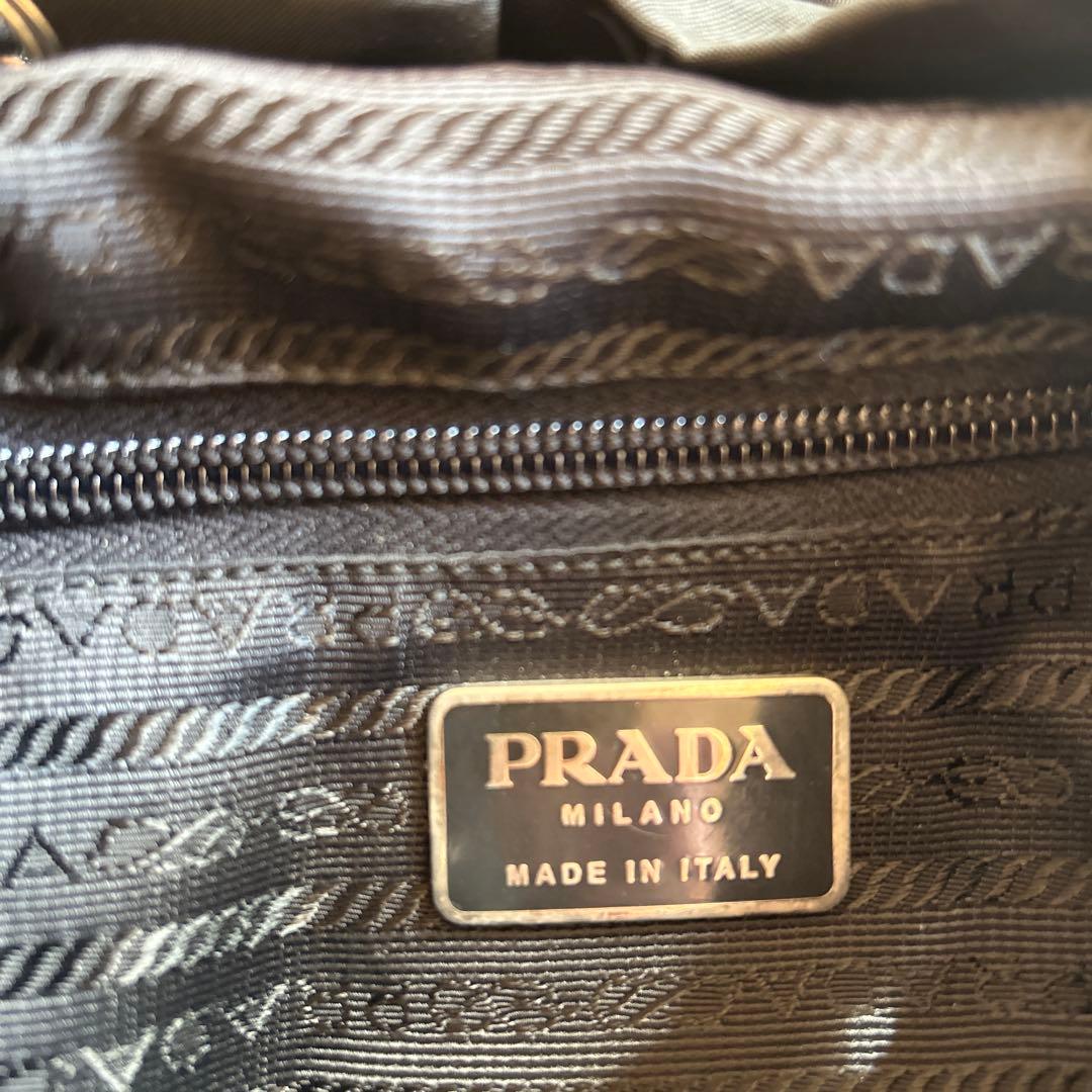PRADA ブラックナイロンリュック 104